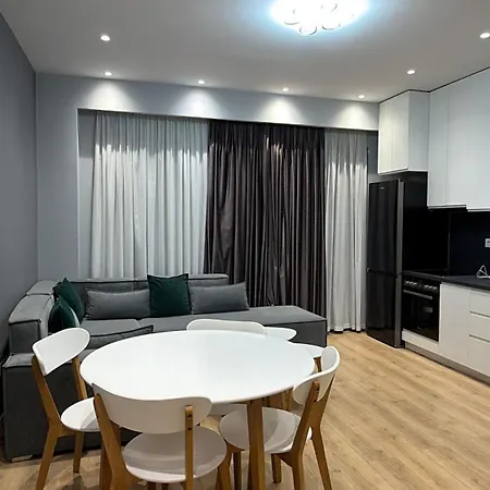 Luxury 2br Garden Building 12th Floor