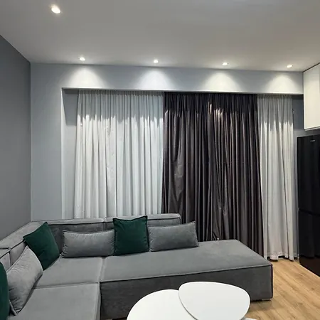 Luxury 2br Garden Building 12th Floor *